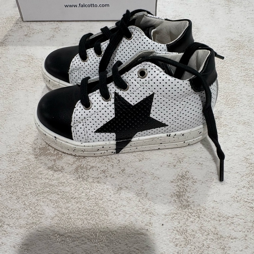 Falcotto White and Black Star Baby/Toddler Sneakers - Picture 3 of 7